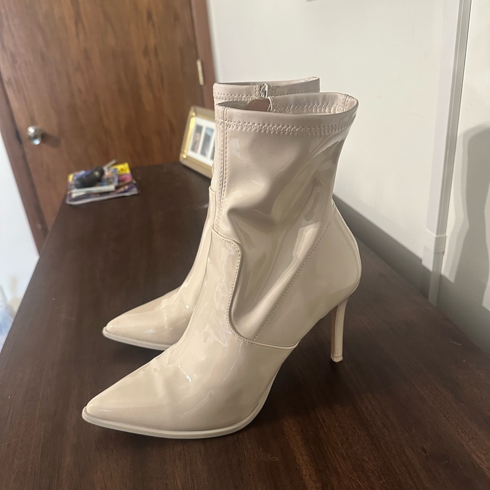 Steve Madden Elwyn Booties